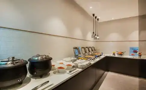 Holiday Inn Express SHANGHAI XUHUI BINJIANG by IHG - 9