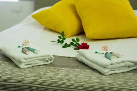 Little Italy Boutique Hostel - 50