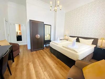 Kaiserhof DELUXE - 18