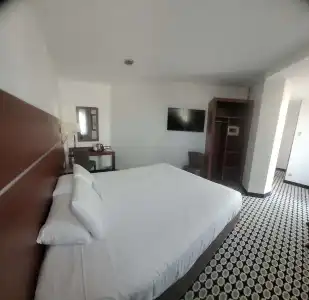 Kyriad Limoges Centre - Gare - Atrium - 46