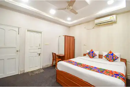 FabSaltlake Regency - 14km from Anandlok Hospital - 17
