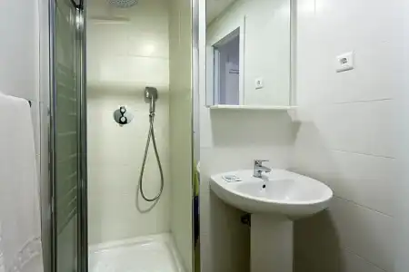 Sol y Miel Hostal - 57