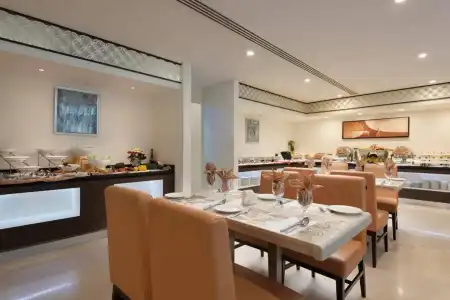 Landmark Premier Dubai - 8