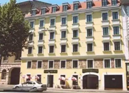 SUITE 900m ZUR OPER - 0