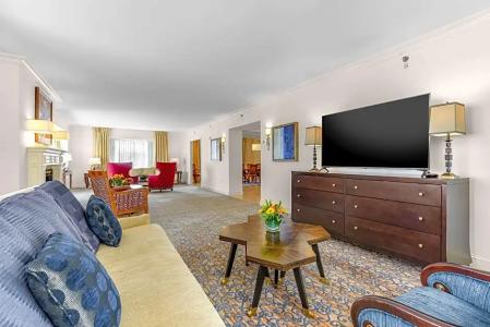 Capital Hilton - 108