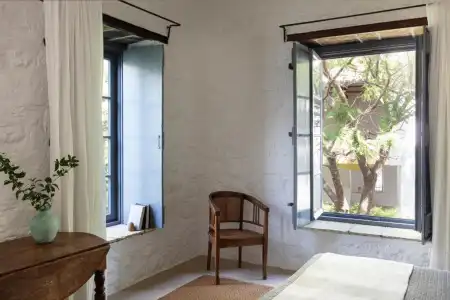 Bratsera Hydra - 44