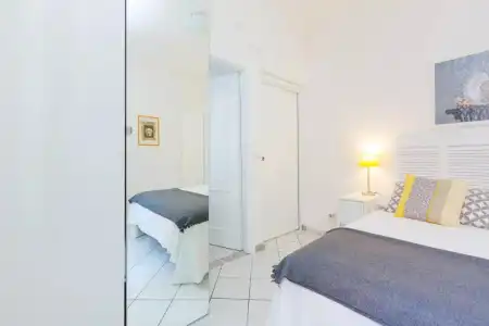 B&B Piazza Fratti - 48