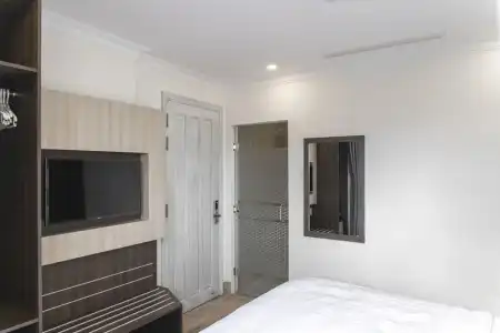 Seven Seas and Apartment - 89