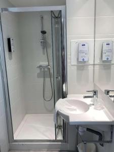 Kyriad Quimper Sud - 75