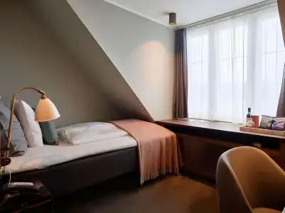 SKT. Annæ - 5