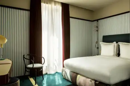 Hôtel du Rond-Point des Champs-Élysées - 70