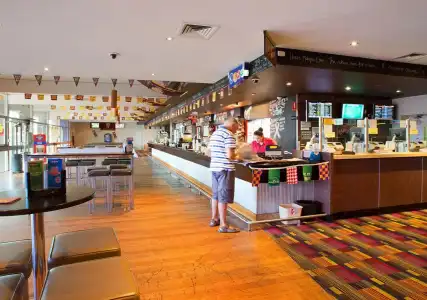 Sunnybank - 15