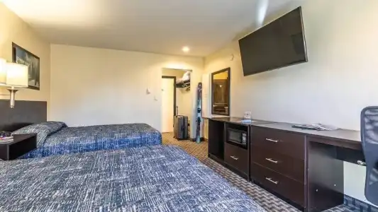 Rabbit Ears Motel - 31