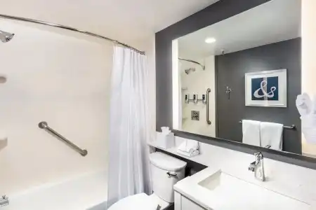 Four Points by Sheraton Los Angeles Westside - 63
