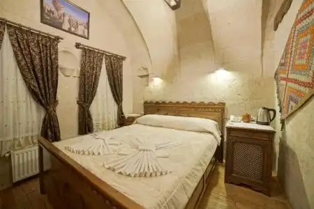 Safran Cave - 63