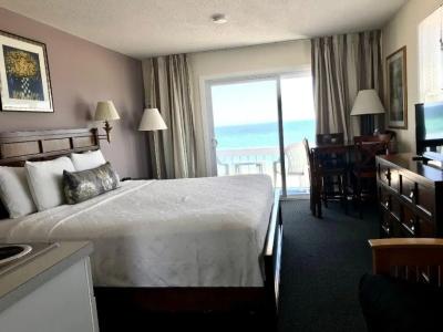 Ocean Surf Resort - 57