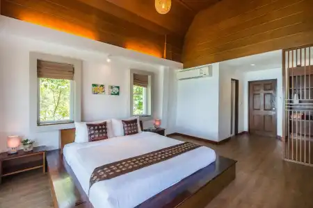 Cocohut Beach Resort - 1