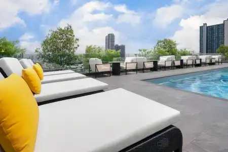 Ramada Plaza by Wyndham Bangkok Sukhumvit 48 - 18