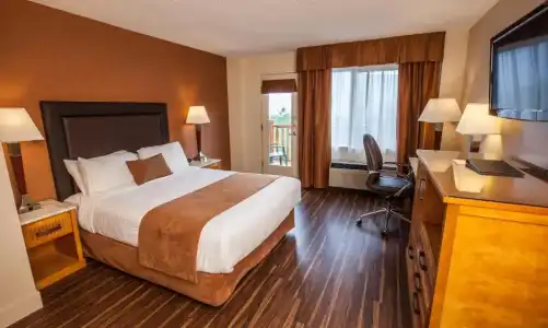 Coast Hillcrest - 56