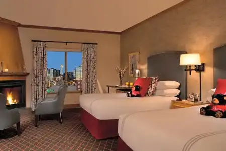 The Edgewater - 31