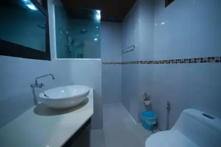 Srichada Khaolak - 86