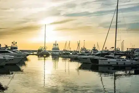 SunLine Luxury Apart-hotel - 13