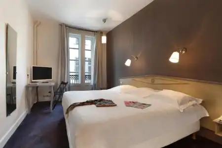 Hôtel le Roncevaux - 34