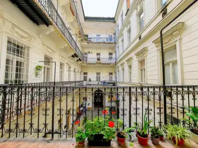 Kapital Inn Budapest - 0