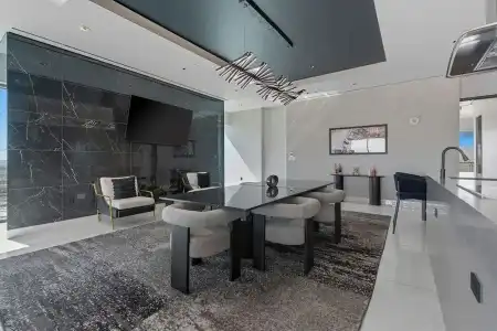 Beautiful Palms Place Suite - 89