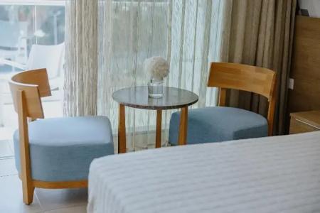 Tasia Maris Seasons - Adults Only - 120