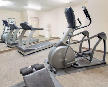 Holiday Inn Express & Suites Mountain View Silicon Valley by IHG - 14