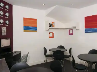 Revolver Edinburgh - 21