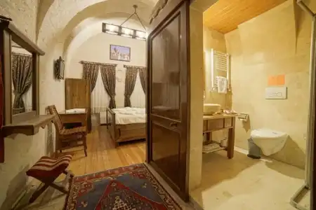 Safran Cave - 80