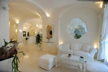 Minori Palace - 1