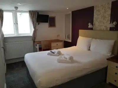 Atlantic Seafront Guest Accommodation - 5