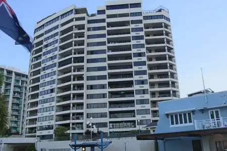 Cairns Aquarius - 0