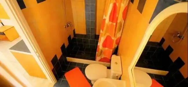 Toni's Guesthouse - 7