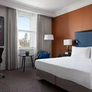 Bristol Marriott Royal - 17