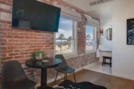 Venice V - 10