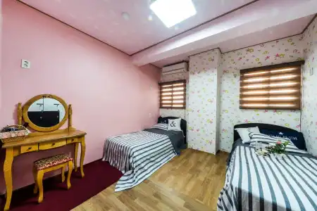 FunStay Inn Guesthouse - 47