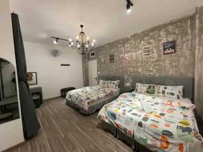 Lucas Inn - 21