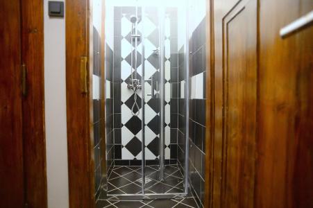 Sir Toby's Hostel - 13