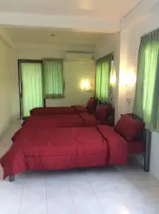 Rinny Hostel - 1
