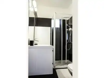 Hôtel Satellite - 37