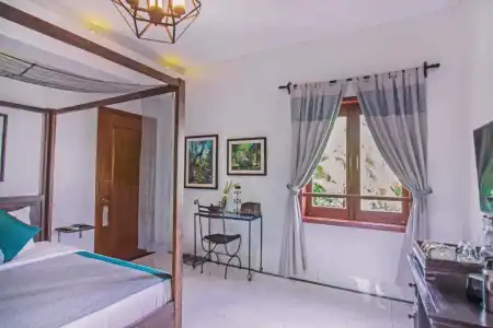Mane Boutique & Spa - 48