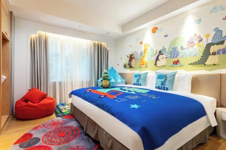 voco Guangzhou Shifu, an IHG - 5