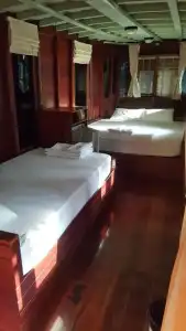 Ruean Mai Chai Khlong - 19