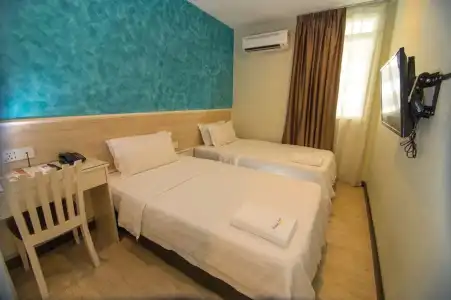 Pantai Inn - 3