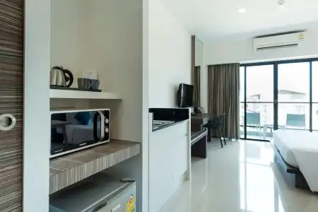 J Residence - 117