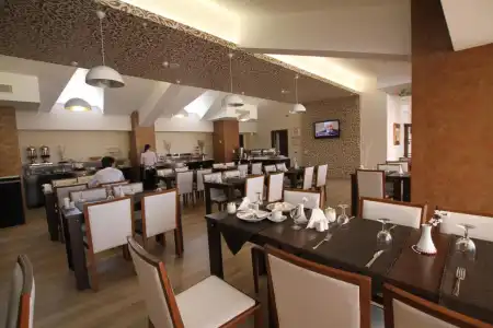 Marwa - 19